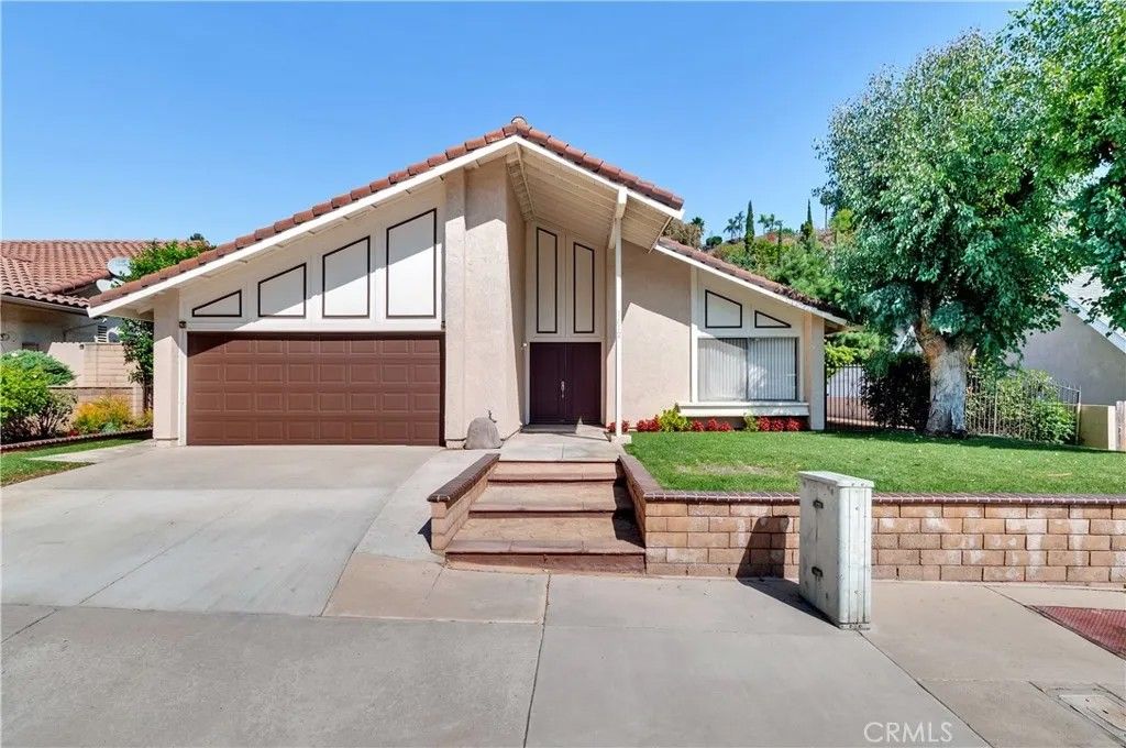 Photo of 1612 Kiowa Crest Drive, Diamond Bar, CA 91765 (MLS # OC26055972)