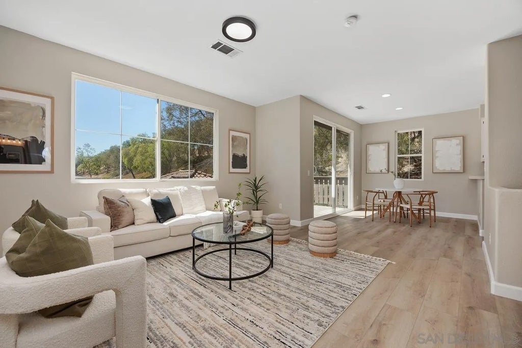 Photo of 6004 Paseo Salinero, Carlsbad, CA 92009 (MLS # 260023956)