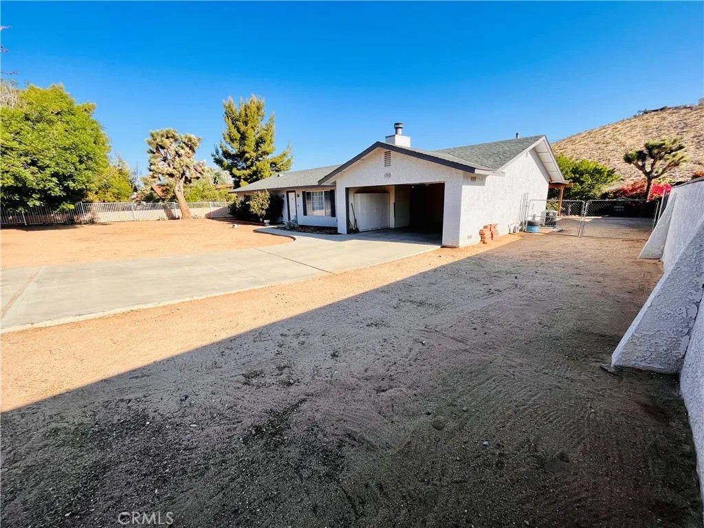 57806 Desert Gold Dr.