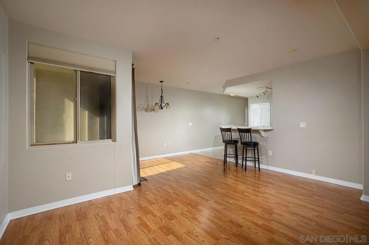 1601 India St 117