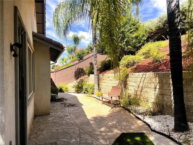 28984 River Oaks Lane