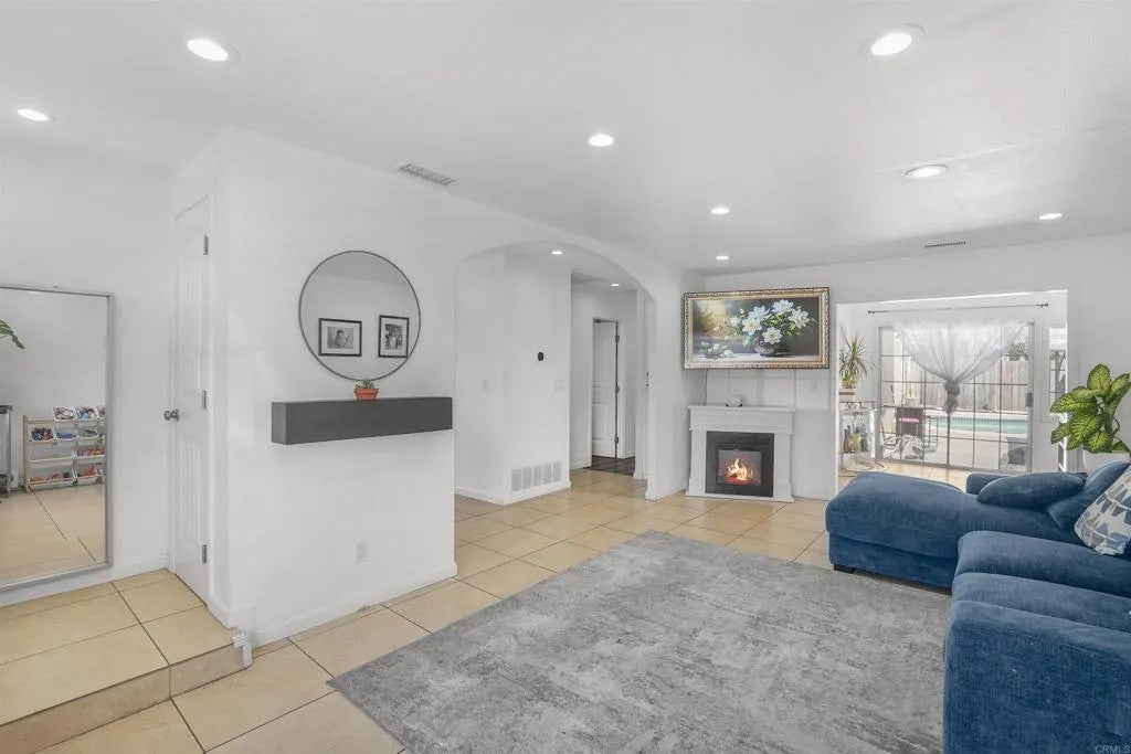 3974 Daves Way
