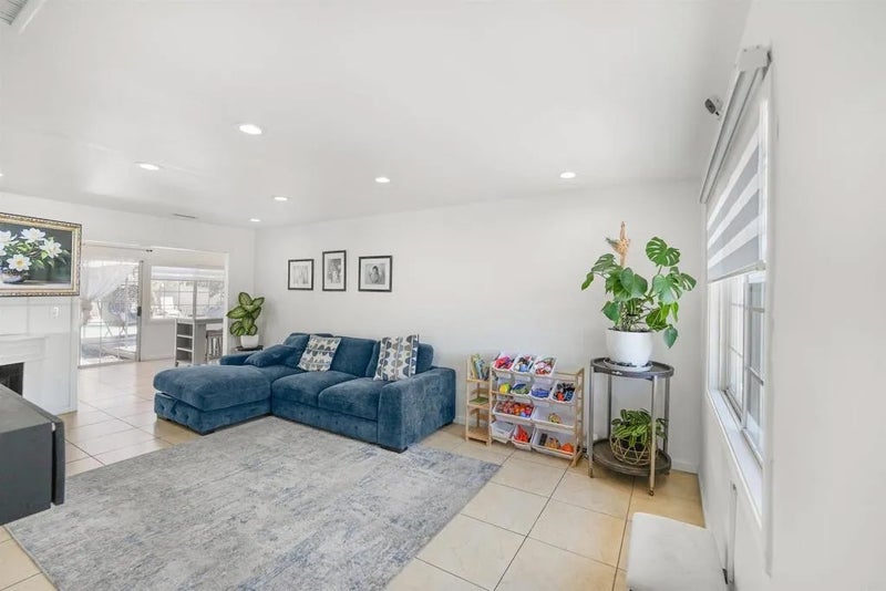 3974 Daves Way