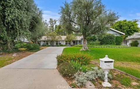 Photo of 7811 Big Rock Drive, Jurupa Valley, CA 92509 (MLS # IV26143385)