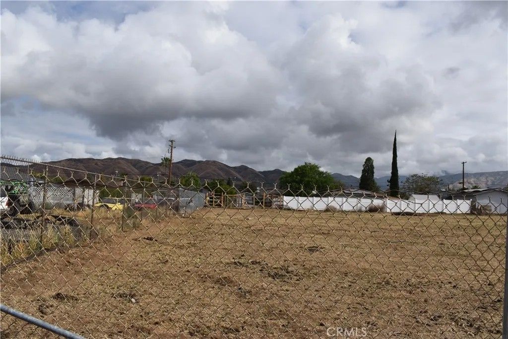 Photo of 12598 6th St, Yucaipa, CA 92399 (MLS # IG26090085)