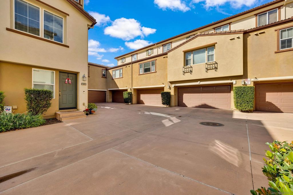 Photo of 1507 Calabria St, Santee, CA 92071 (MLS # 250043493)