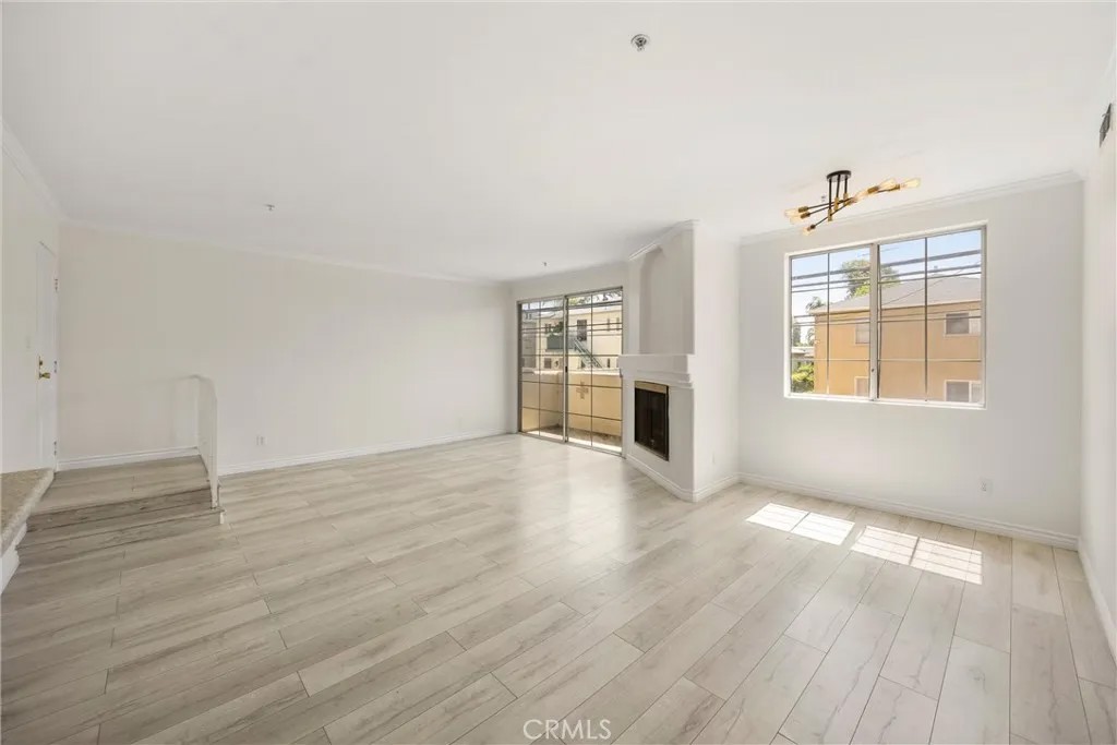7122 La Tijera Boulevard H101