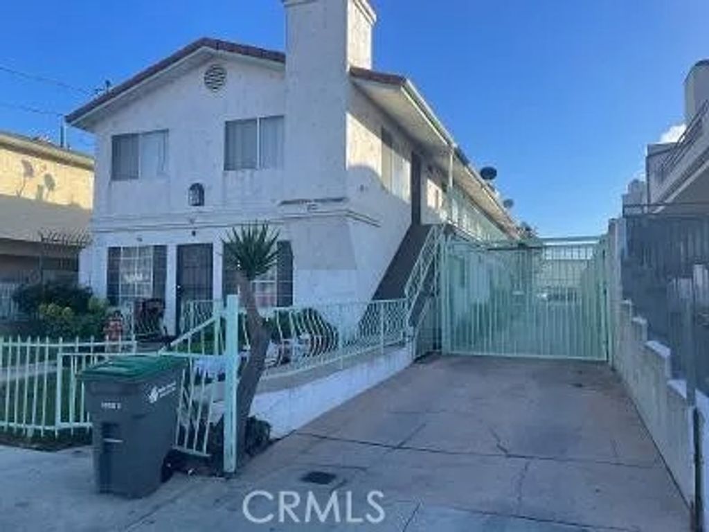 Photo of 1652 W 146th St, Gardena, CA 90247 (MLS # SB26032501)
