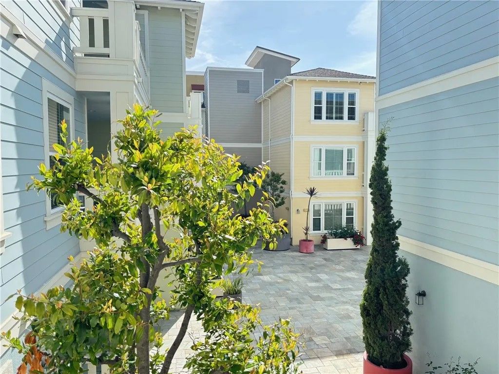 Photo of 2367 Jefferson Street #206, Torrance, CA 90501 (MLS # SB26071983)