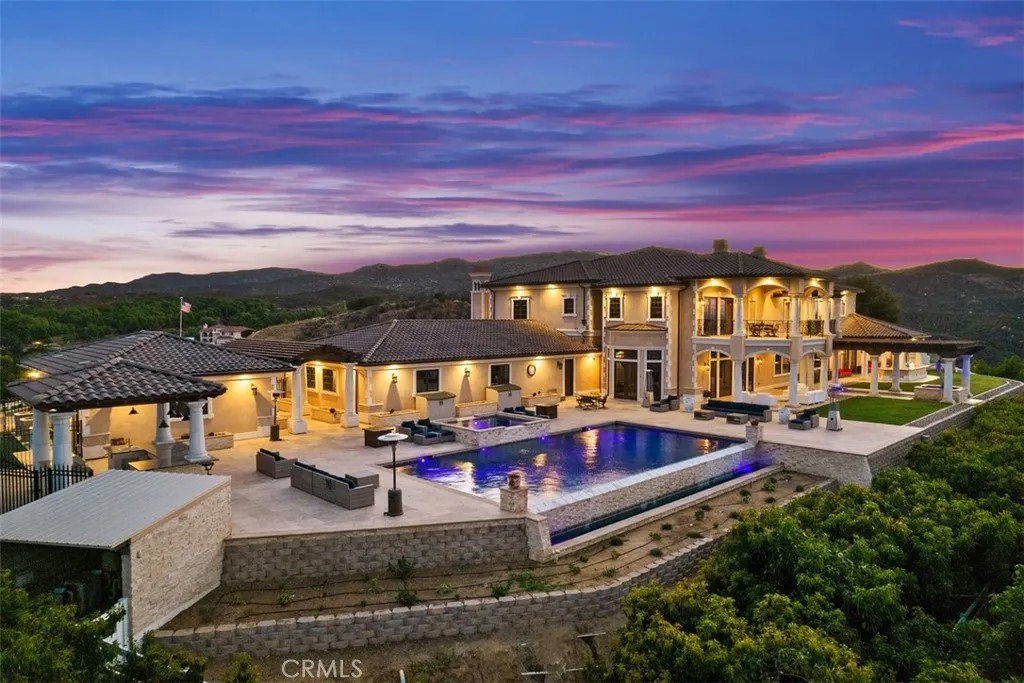 36852 Calle de Lobo Road