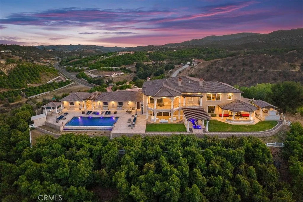 36852 Calle de Lobo Road