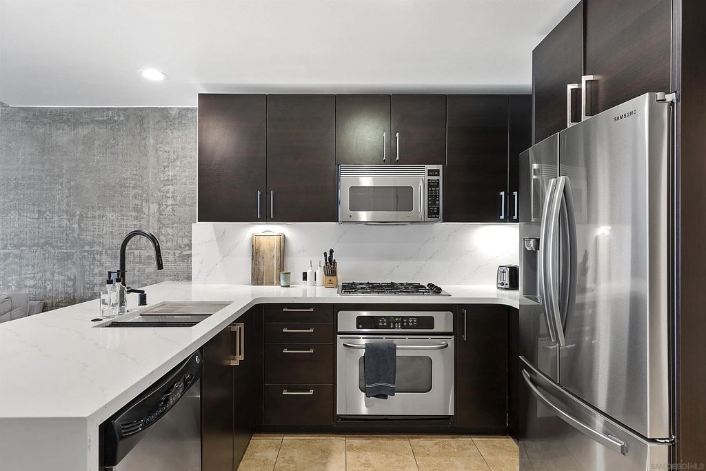 Photo of 800 The Mark Ln #803, San Diego, CA 92101 (MLS # 260003065)