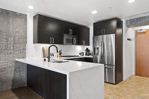 800 The Mark Ln 803 San Diego CA 92101