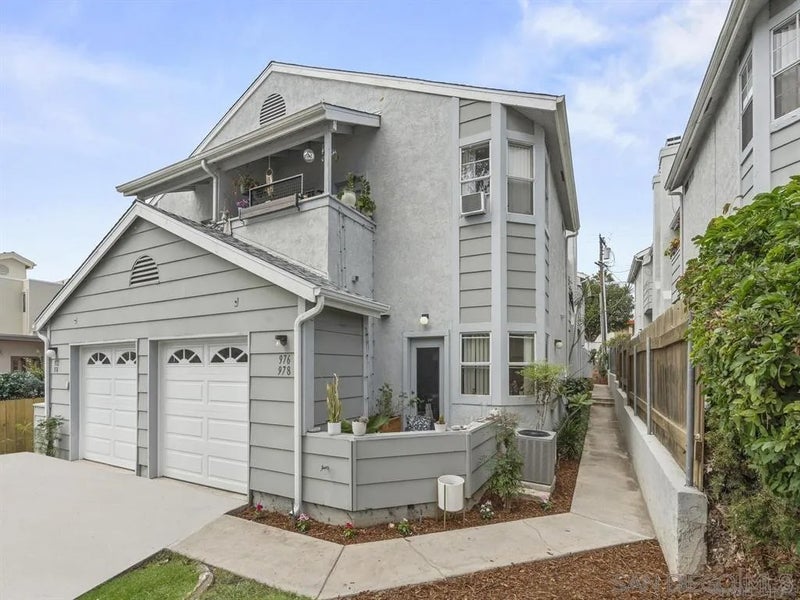 974 Sapphire Street