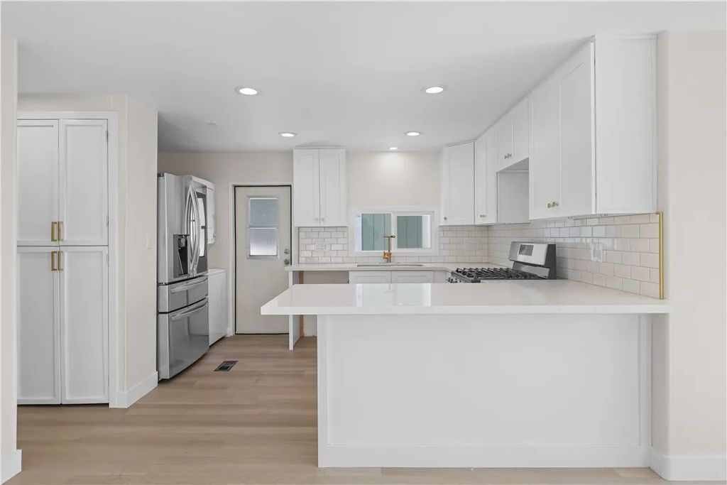 Photo of 23701 Western Ave #201, Torrance, CA 90501 (MLS # PW26095219)