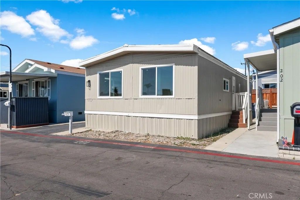Photo of 23701 Western Ave #201, Torrance, CA 90501 (MLS # PW26095219)