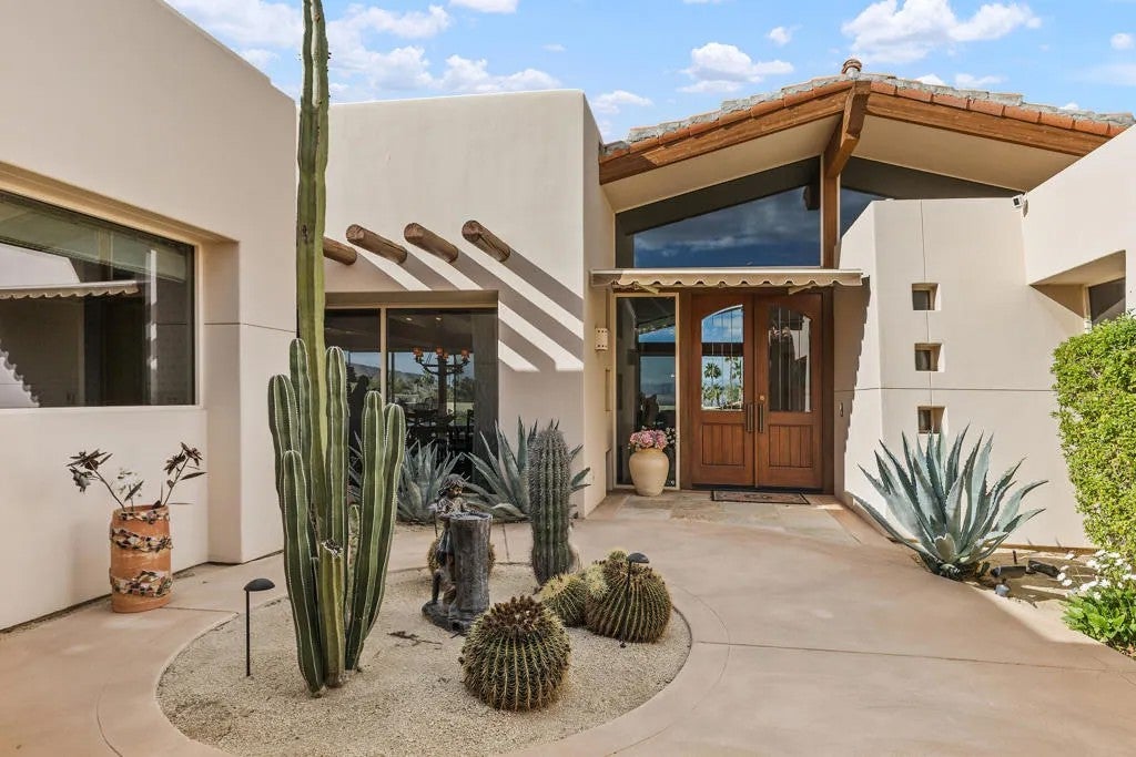 72860 Calle De La Silla