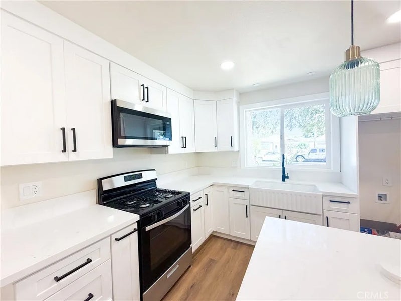 401 S Gilbert