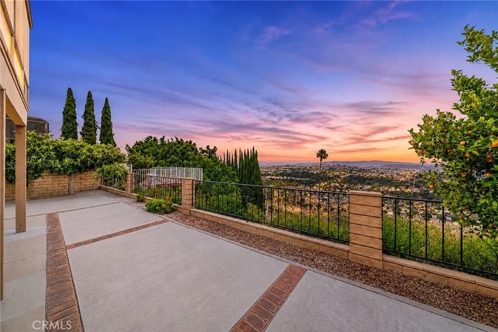 704 Crest Vista Drive
