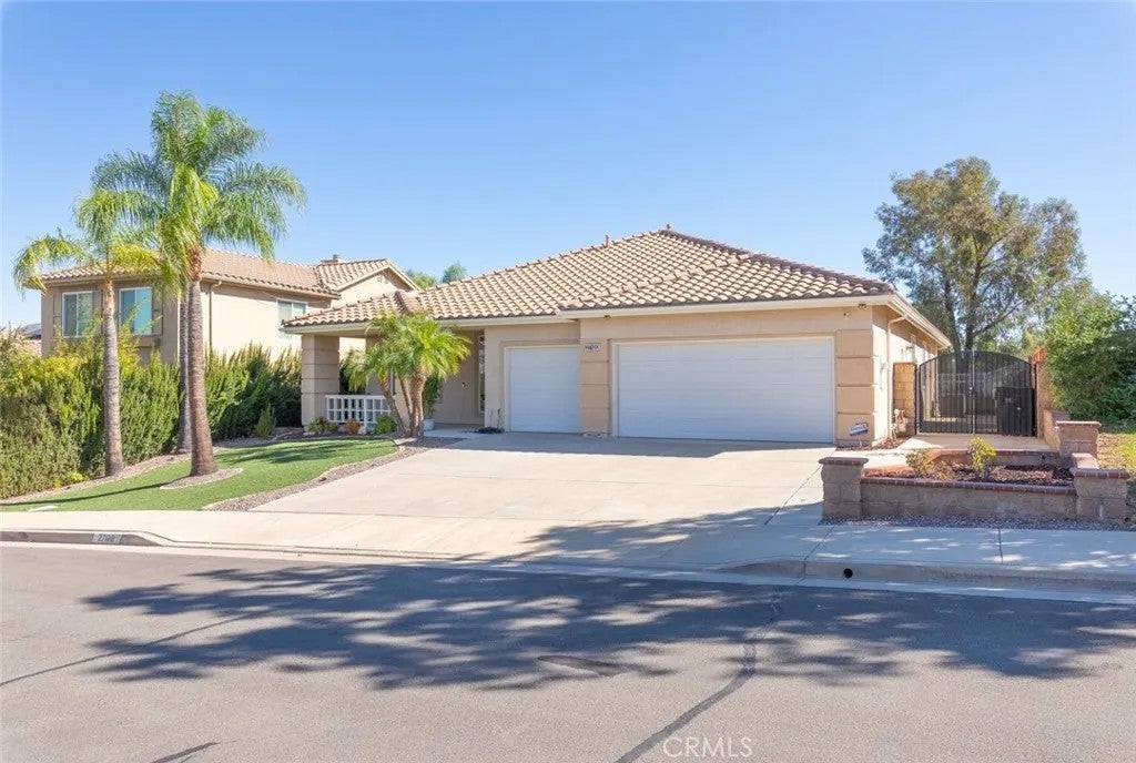 27120 Arrow Point Trail
