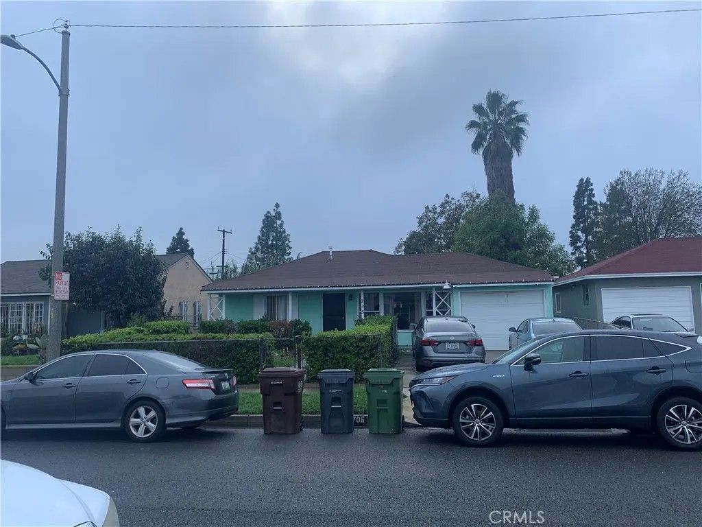 Photo of 705 S Corlett Avenue, Compton, CA 90220 (MLS # DW26001623)