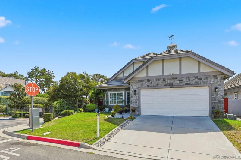 901 Rose Arbor Drive