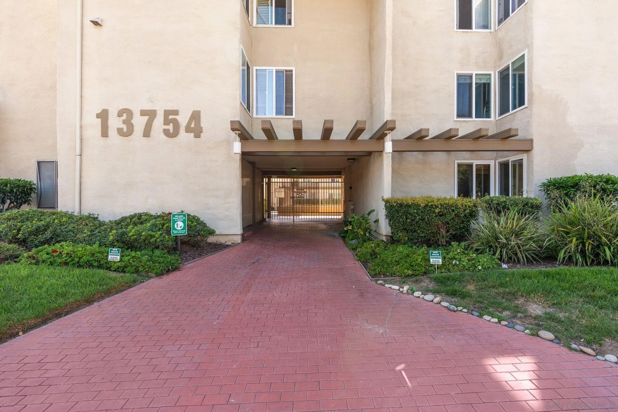13754 Mango Dr 130
