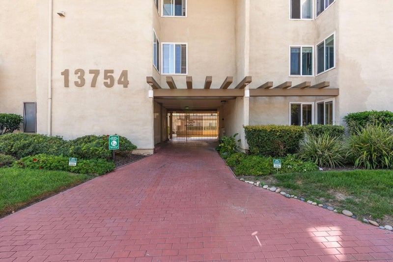 13754 Mango Dr 130