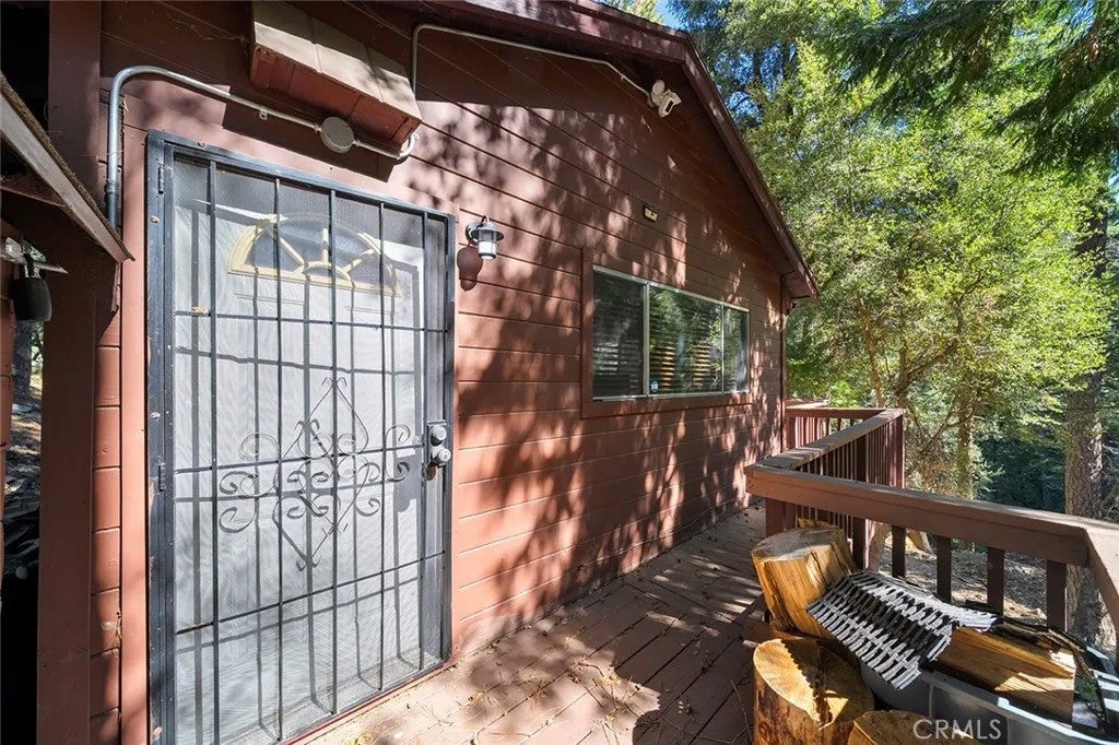 330 Canyon Drive
