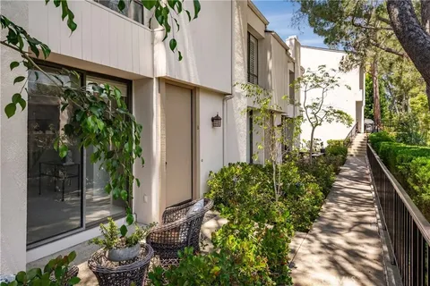 MLS: PV26114317