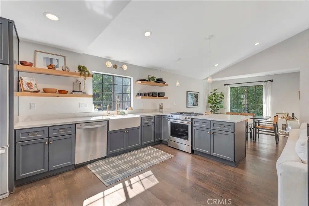 Photo of 1924 Mathews Avenue #C, Redondo Beach, CA 90278 (MLS # PW26081460)