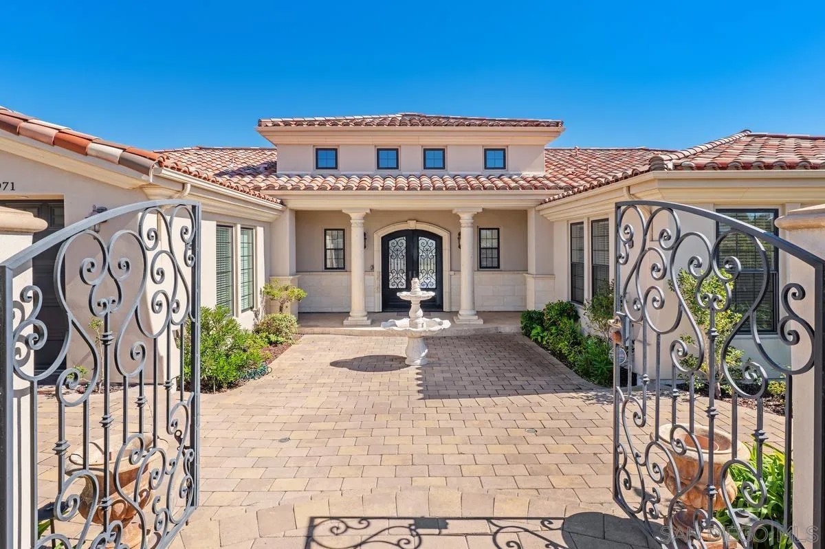 5971 La Jolla Mesa Dr