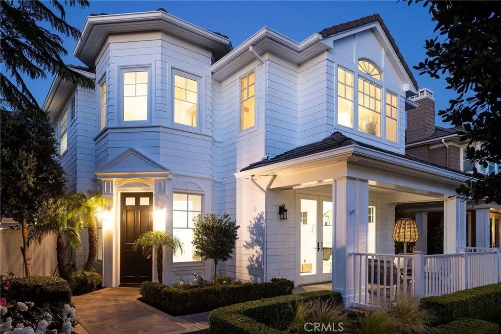 Photo of 30 Long Bay Dr, Newport Beach, CA 92660 (MLS # NP26060484)