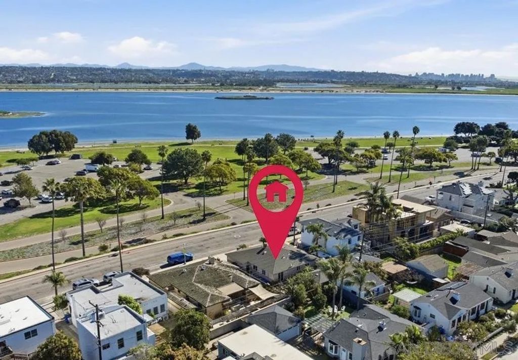 Photo of 3634 Crown Point Drive, San Diego, CA 92109 (MLS # 260007956)