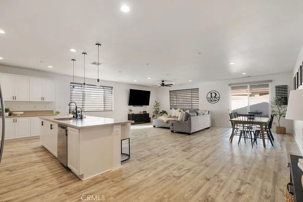 Photo of 11661 Forsythia St, Jurupa Valley, CA 91752 (MLS # CV25269050)