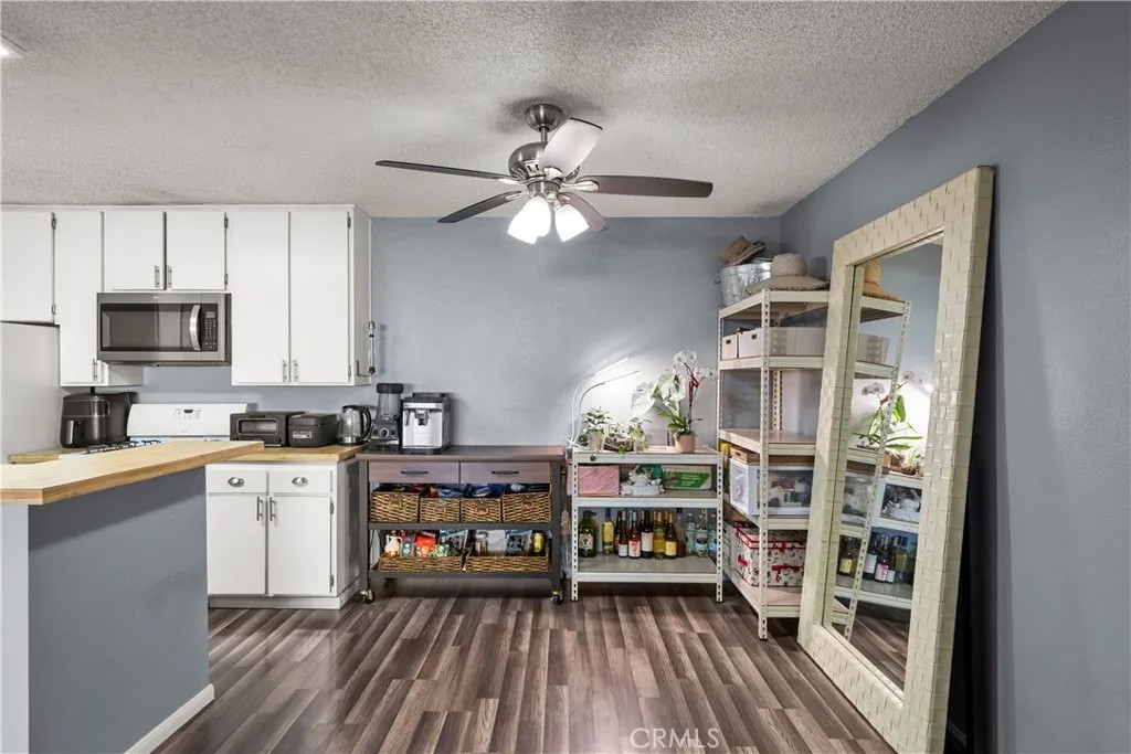 15220 Ocaso Ave. H107