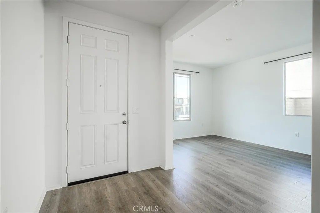 Photo of 4262 Empressa Cir, Lake Elsinore, CA 92530 (MLS # CV26045214)