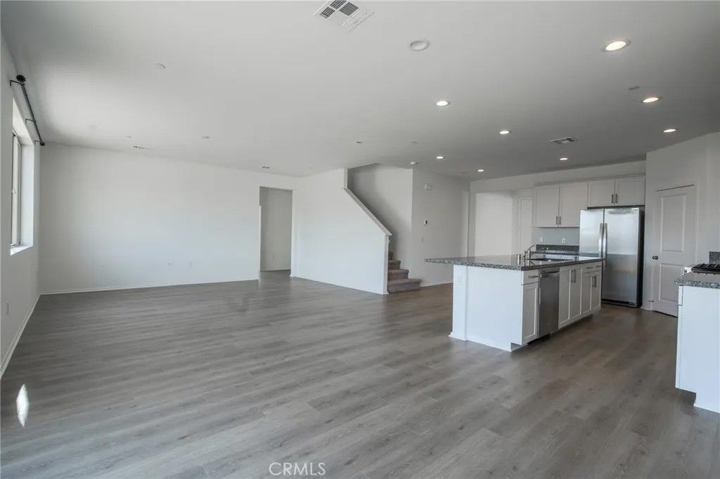 Photo of 4262 Empressa Cir, Lake Elsinore, CA 92530 (MLS # CV26045214)