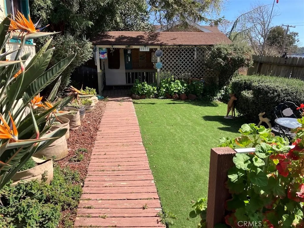 9495 Glenhaven