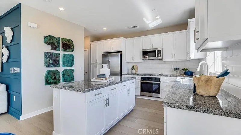 1304 Thunderbolt Lane