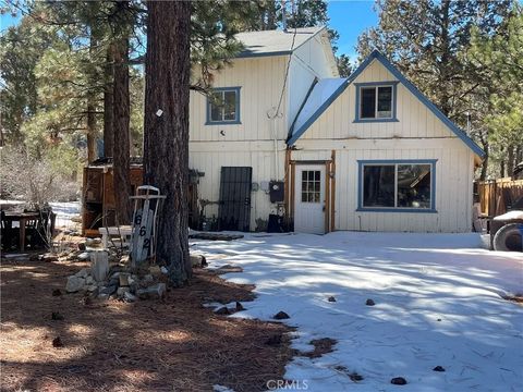 Photo of 662 Riverside Ave, Sugarloaf, CA 92386 (MLS # IV26057778)