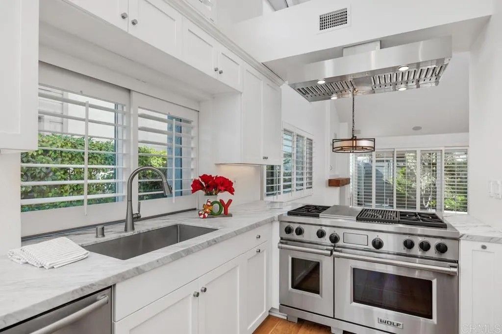 Photo of 4058 Avenida Brisa, Rancho Santa Fe, CA 92091 (MLS # NDP2510983)