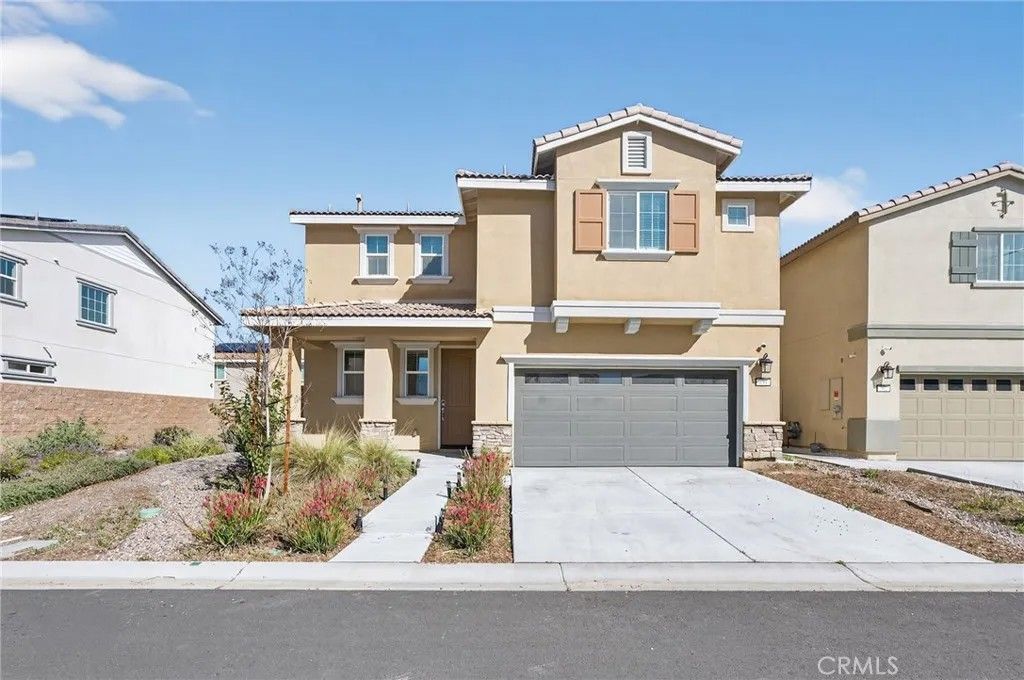 Photo of 694 Dahlia Ln, San Jacinto, CA 92583 (MLS # SW26033696)