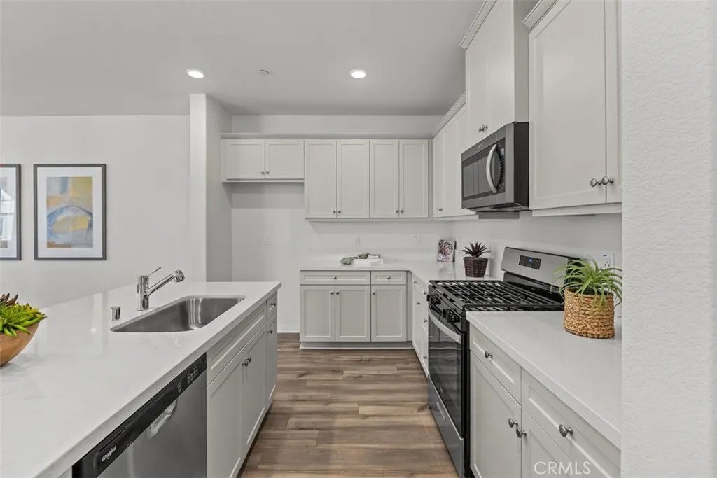 4261 S Hermosa Paseo