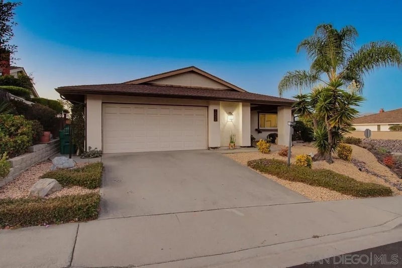 12554 Nacido Dr