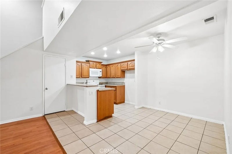 1480 W Edgehill Road 26
