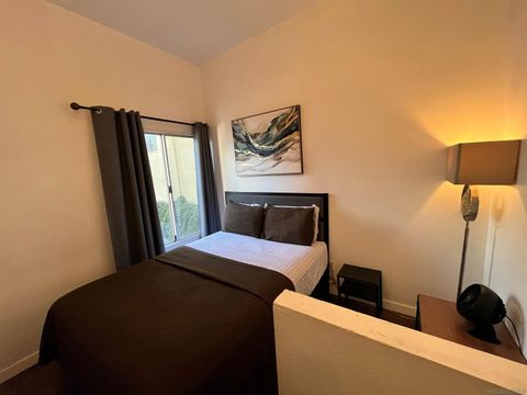Tiny photo for 721 9th Avenue #9, San Diego, CA 92101 (MLS # 250035766)