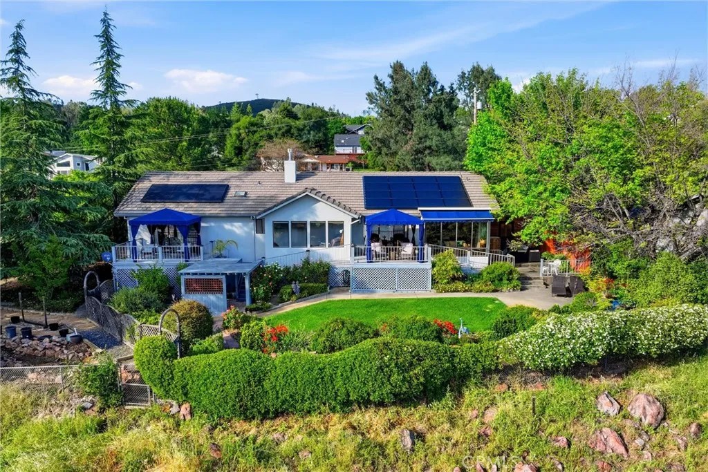 17372 Greenridge