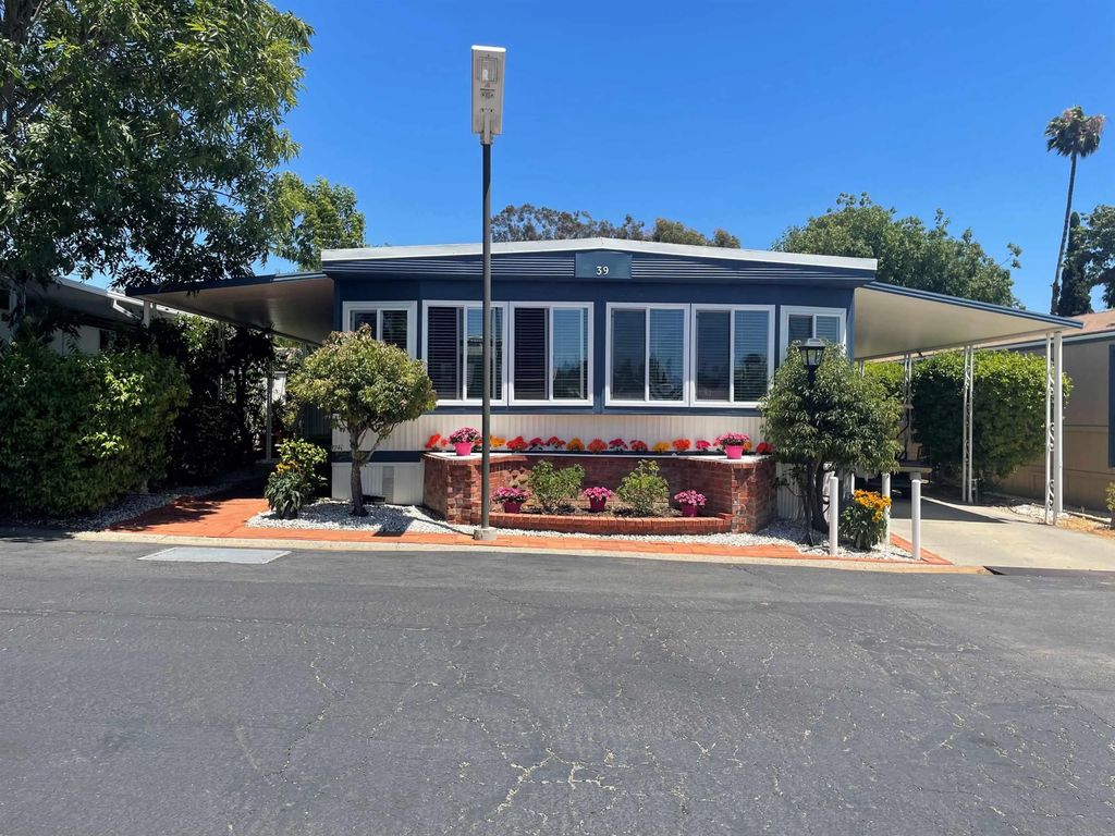 Photo of 1120 E Mission Rd #39, Fallbrook, CA 92028 (MLS # 260009897)