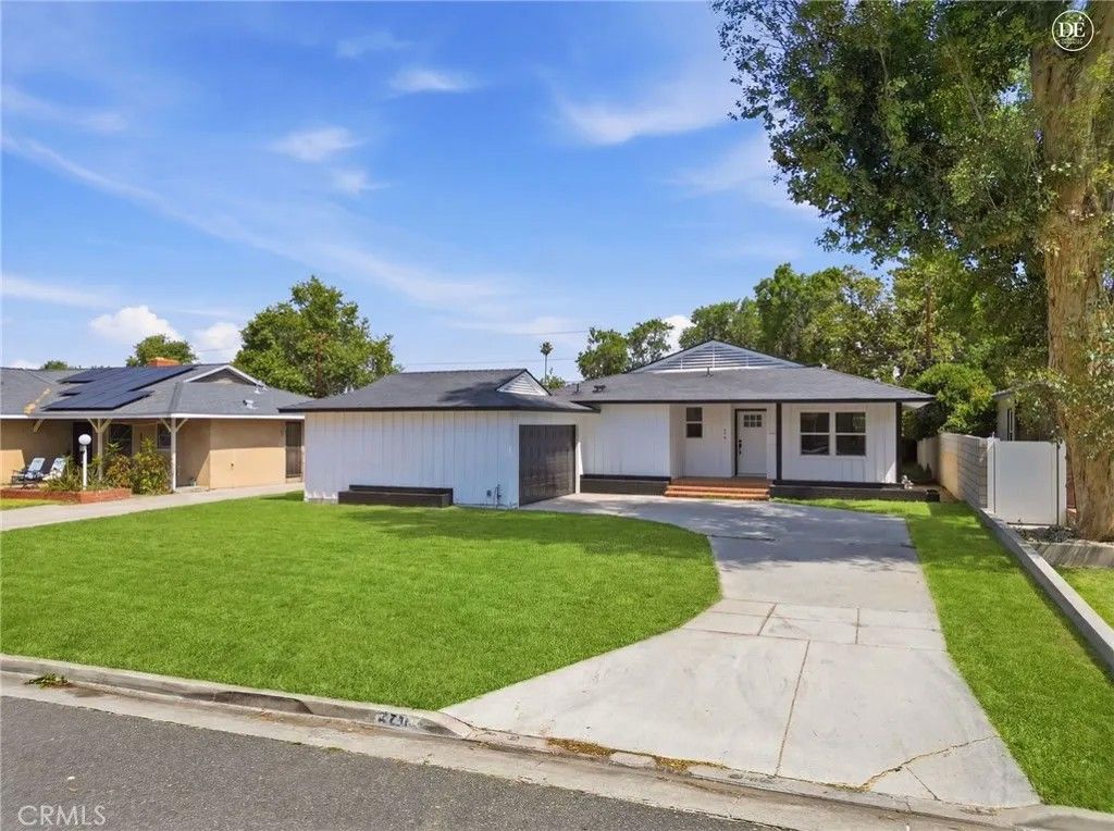 Photo of 4791 Granada AVE, Riverside, CA 92504 (MLS # IV26104721)